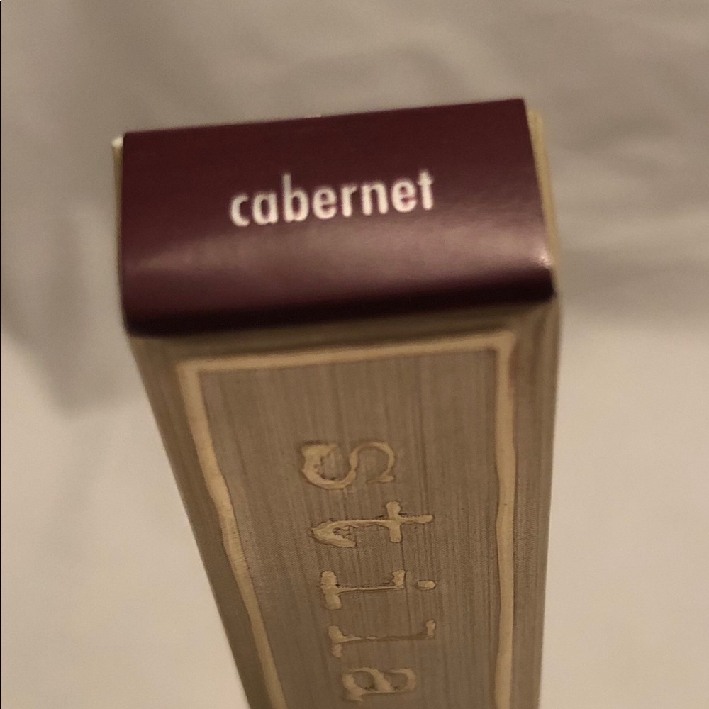 5 for $20 Stila Lip liner, CABERNET